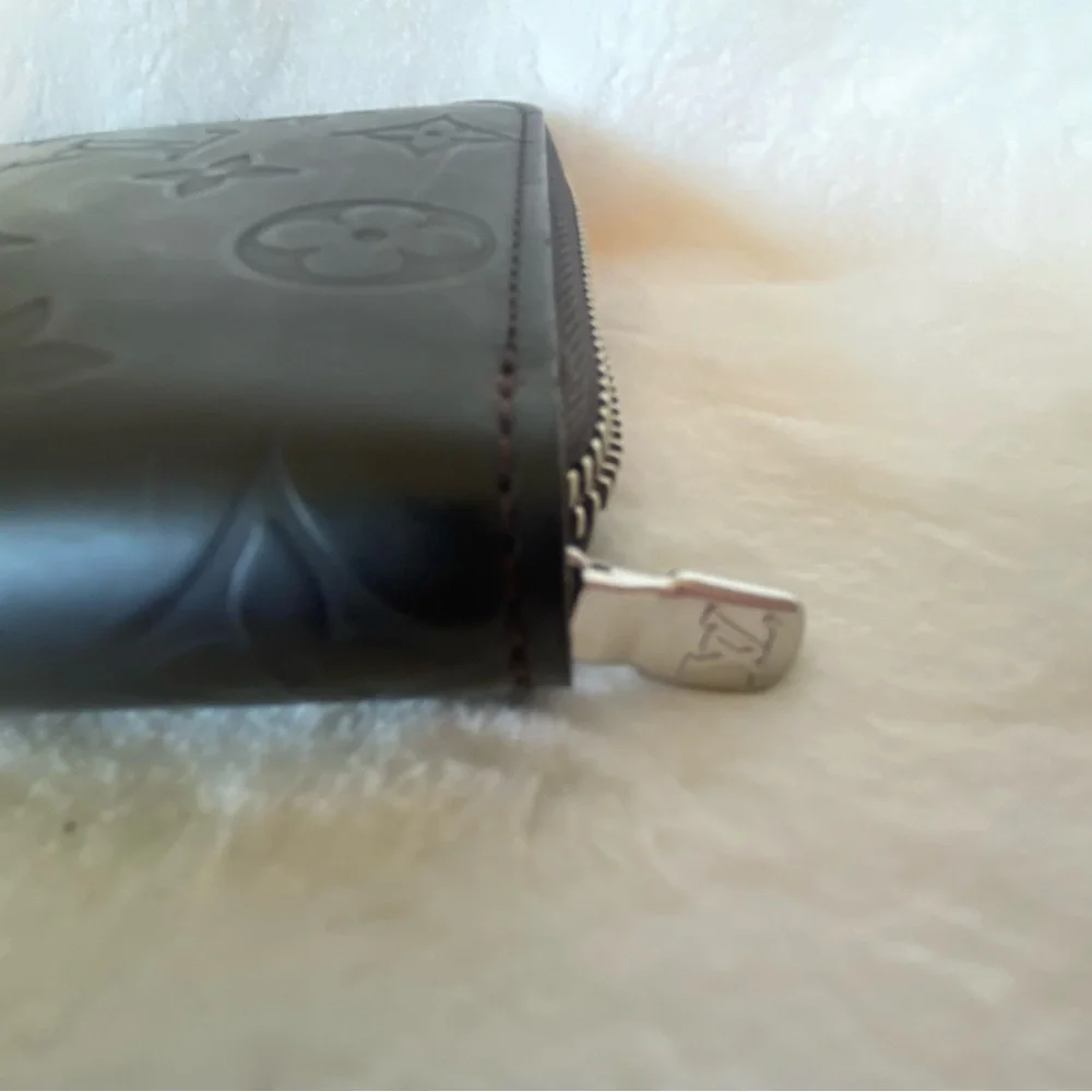 Louis Vuitton Zippy Coin Purse - Picture 5 of 9